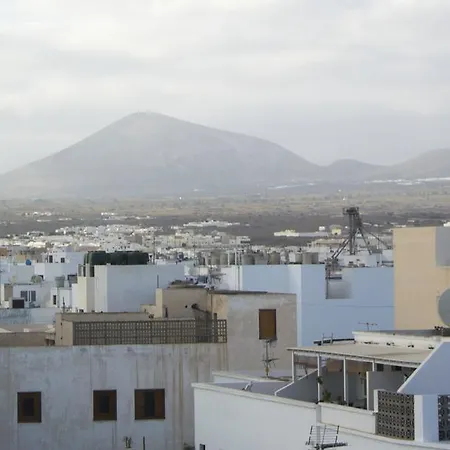 Atico De Arrecife Apartment *